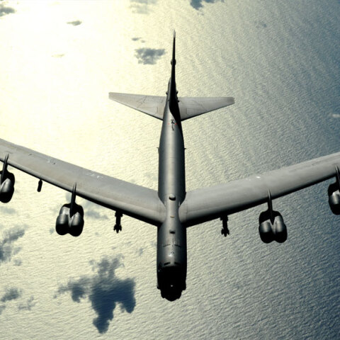 Το αμερικανικό βομβαρδιστικό B-52 μπορεί να μεταφέρει πυρηνικά