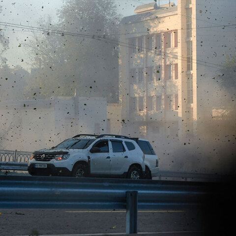Καθημερινοί οι ρωσικοί βομβαρδισμοί στο Κίεβο της Ουκρανίας