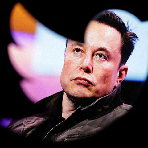 Ο Ίλον Μασκ ανέφερε ότι θα είναι ο διευθύνων σύμβουλος της Twitter Inc