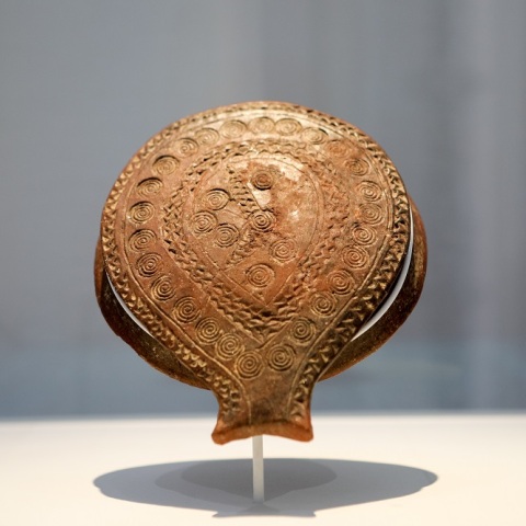 ΕΓΚΑΙΝΙΑ ΤΗΣ ΕΚΘΕΣΗΣ "ΓΥΡΙΣΜΟΣ. ΚΥΚΛΑΔΙΚΟΙ ΘΗΣΑΥΡΟΙ ΣΤΟ ΤΑΞΙΔΙ ΤΗΣ ΕΠΙΣΤΡΟΦΗΣ" ΣΤΟ ΜΟΥΣΕΙΟ ΚΥΚΛΑΔΙΚΗΣ ΤΕΧΝΗΣ" ΠΑΡΟΥΣΙΑ ΤΟΥ ΠΡΩΘΥΠΟΥΡΓΟΥ ΚΥΡ. ΜΗΤΣΟΤΑΚΗ 