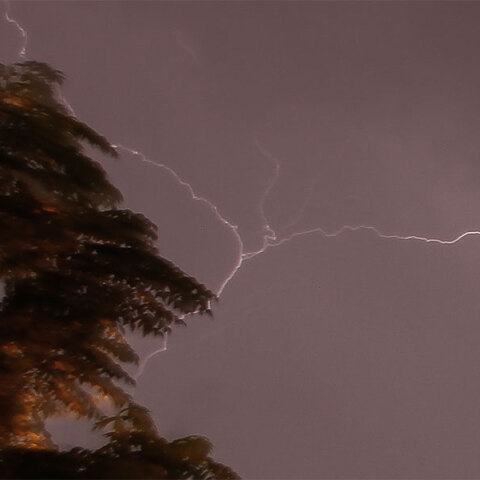 Κεραυνός - νυχτερινή καταιγίδα