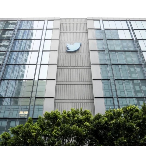 Το Twitter κλείνει προσωρινά τα γραφεία του - Αρχίζουν οι μαζικές απολύσεις