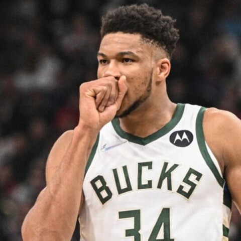 Ορισμός του coolness ο Γιάννης Αντετοκούνμπο