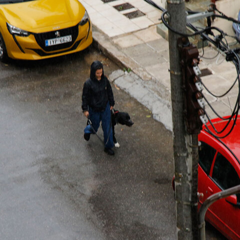Η κακοκαιρία EVA έφερε βροχές στην Αθήνα