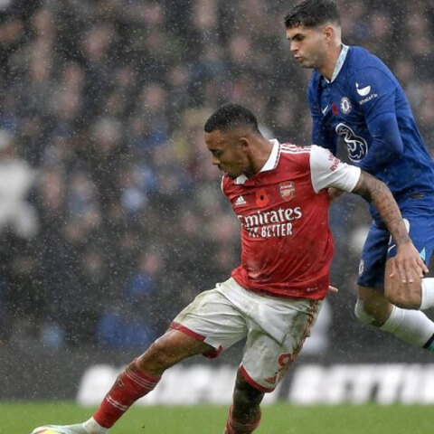 Η Άρσεναλ νίκησε την Τσέλσι και (ξανα)πάτησε κορυφή στην Premier League