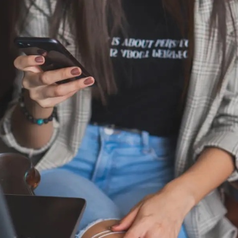 Γυναίκα του ζητούσε 50.000 ευρώ για να μην αποκαλύψει την εξωσυζυγική τους σχέση