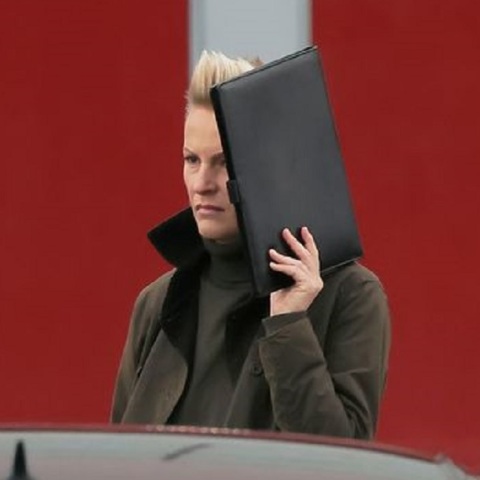 Αστυνομικός γύρισε βίντεο με προσωπικές στιγμές και έχασε για πάντα τη δουλειά της