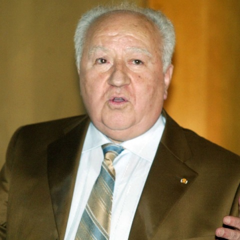 Πέθανε ο σεισμολόγος Βασίλης Παπαζάχος