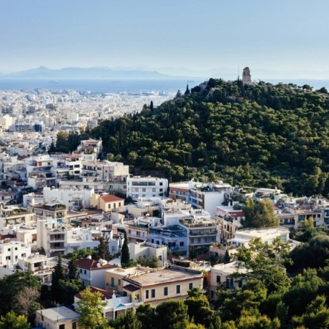 Η ΤτΕ προειδοποιεί για τις δόσεις των στεγαστικών δανείων