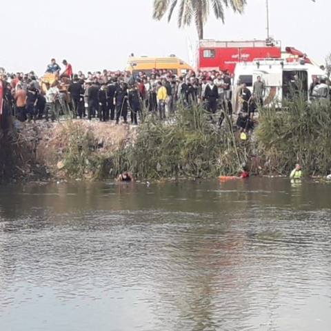 Αίγυπτος: 19 νεκροί έπειτα από πτώση λεωφορείου σε κανάλι