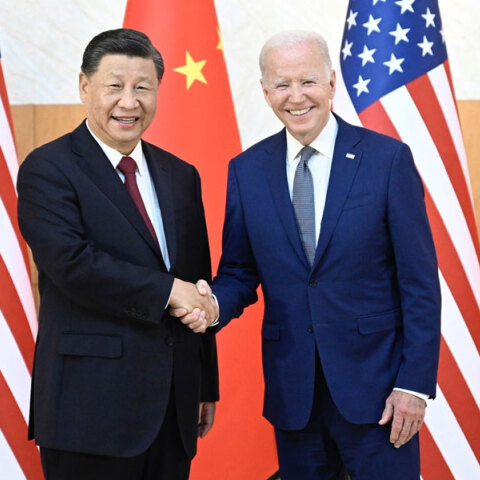 Σι Τζινπίνγκ και Τζο Μπάιντεν σε συνάντηση στο Μπαλί της Ινδονησίας