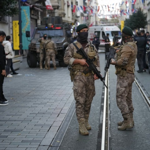 Κωνσταντινούπολη: Συνελήφθη άτομο για την πολύνεκρη έκρηξη – Το PKK κατηγορεί ο Σοϊλού