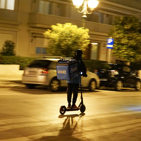 Από αυτή την Τετάρτη προστίθεται στο «καλάθι του νοικοκυριού» και η Wolt Market