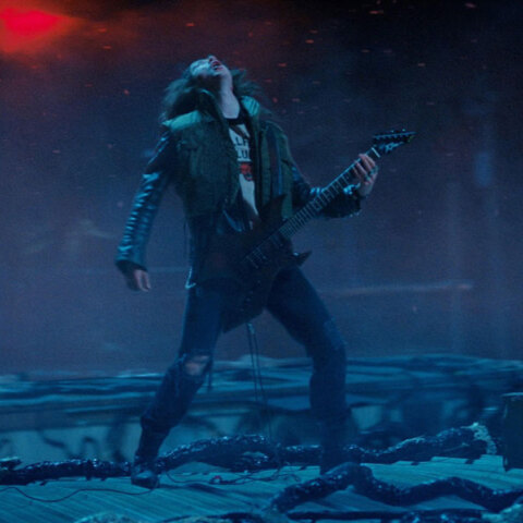 O Eddie του Stranger Things δεν είναι πια εδώ αλλά πρόλαβε να αφήσει το στίγμα του στην 4η σεζόν