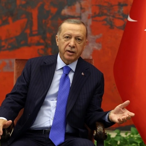 O Ερντογάν λέει τώρα «ευχαριστώ» σε Ελλάδα - ΗΠΑ για τη συμπαράσταση