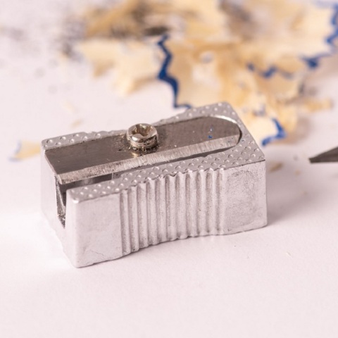 18χρονη τσακώθηκε με τους γονείς της και αυτοτραυματίστηκε με ξυράφι