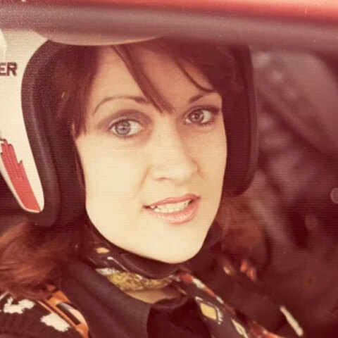 Η Sue Baker ήταν παρουσιάστρια στη εκπομπή Top Gear του BBC