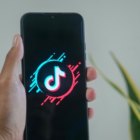 Το FBI χτυπάει καμπανάκι εθνικής ασφάλειας των ΗΠΑ λόγω Tik Tok 