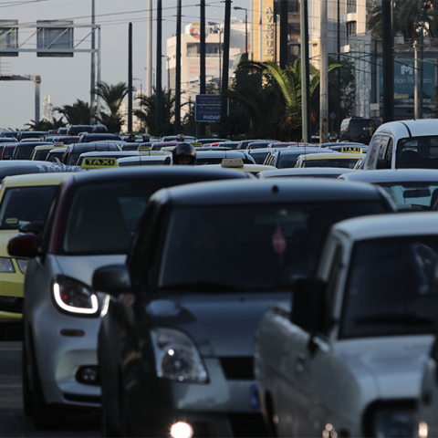 Κίνηση στους δρόμους της Αθήνας