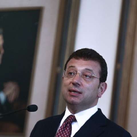 Ο δήμαρχος Κωνσταντινούπολης και αντίπαλος του Ερντογάν απειλείται με αποκλεισμό από την πολιτική ζωή της Τουρκίας