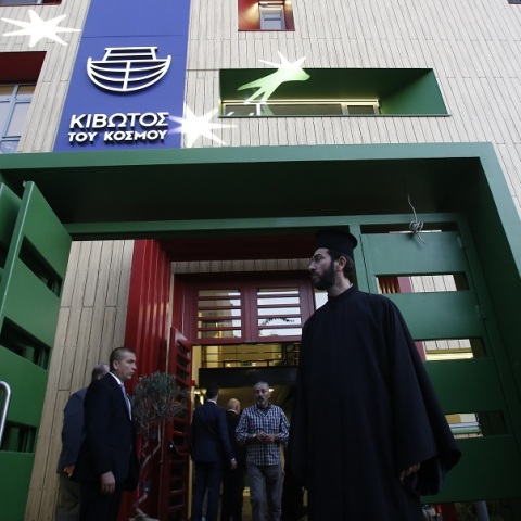 Ένταση στην «Κιβωτό του Κόσμου» - Γονείς έσπασαν την πόρτα