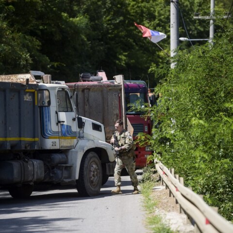 Ένταση στα σύνορα Σερβίας – Κοσόβου: Ο πόλεμος των πινακίδων