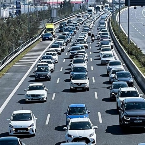 Οι νέοι σταθμοί του μετρό βελτίωσαν την κυκλοφορία των οχημάτων