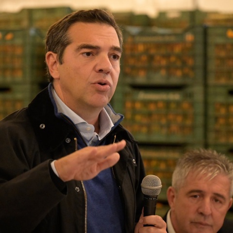 Θεσσαλονίκη: "Να σταματήσουμε την λεηλασία του δημόσιου πλούτου - Να ξαναφέρουμε τη δικαιοσύνη παντού", είπε ο Αλ. Τσίπρας σε συνάντηση με αγρότες του νομού Πέλλας	