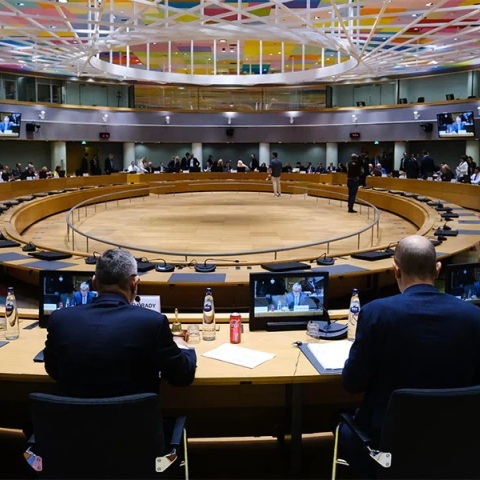 Προς νέο έκτακτο συμβούλιο η ΕΕ για το πλαφόν στο φυσικό αέριο