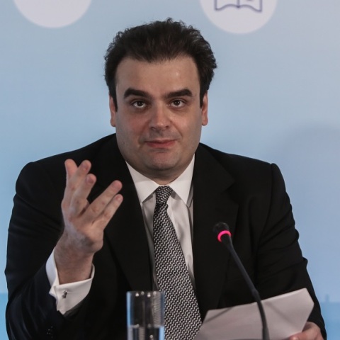 Κ. Πιερρακάκης για δημοσίευμα: «Τεχνοφοβία, συνωμοσιολογία, εμμονή»