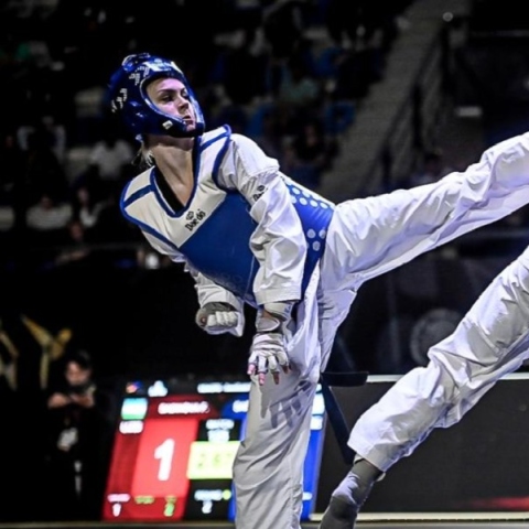 Θένια Σαρβανάκη 