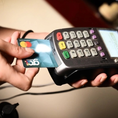 Έρχεται η σούπερ φορολοταρία με έπαθλο 100.000 ευρώ