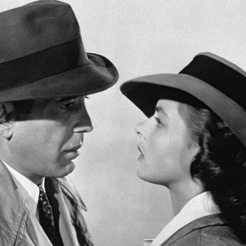 Ο Χάμφρεϊ Μπόγκαρτ και η Ίνγκριντ Μπέργκμαν στα γυρίσματα της ταινίας «Καζαμπλάνκα»