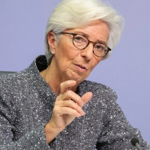 Όλα ανοικτά από Λαγκάρντ για την επόμενη αύξηση των επιτοκίων