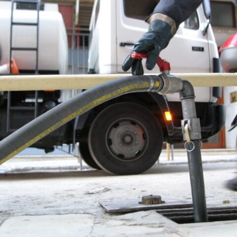 Πετρέλαιο θέρμανσης: Συνεχίζεται η «βουτιά» στην τιμή (Βίντεο)