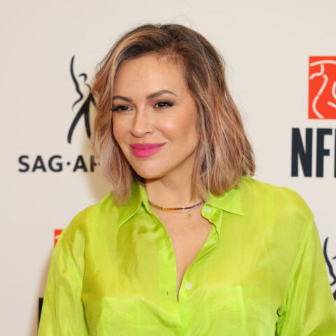 Η Αλίσα Μιλάνο πούλησε το Tesla της 