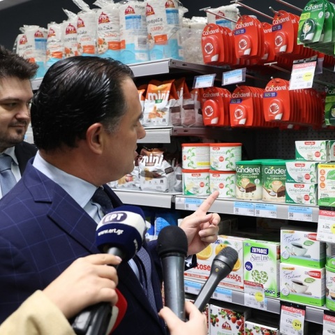 ΕΠΙΣΚΕΨΗ ΤΟΥ ΥΠ. ΑΝΑΠΤΥΞΗΣ ΑΔ. ΓΕΩΡΓΙΑΔΗ ΣΕ ΚΑΤΑΣΤΗΜΑΤΑ ΣΟΥΠΕΡ ΜΑΡΚΕΤ 