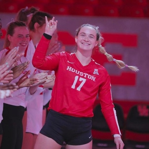 Βόλεϊ: Η ελληνικής καταγωγής παίχτρια, Κέιτ Γεωργιάδης, έβγαλε μια από τις καλύτερες άμυνες της ιστορίας