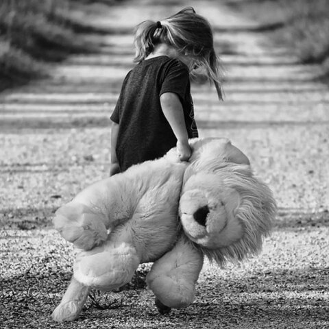 Στο εδώλιο παντρεμένος στη Γερμανία που κακοποίησε σεξουαλικά παιδιά, παριστάνοντας τον μπέιμπι σίτερ