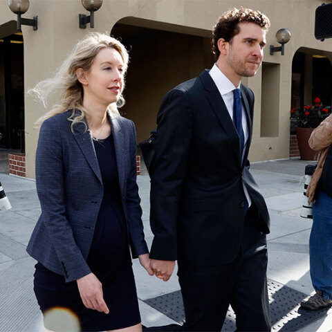 Ελίζαμπεθ Χολμς