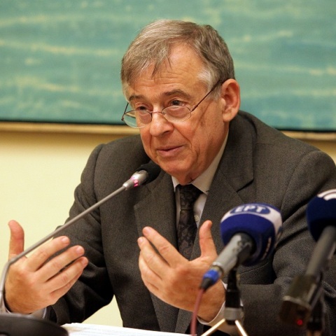 Τακτικό μέλος Ακαδημία Αθηνών εξελέγει ο καθηγητής Παύλος Σούρλας