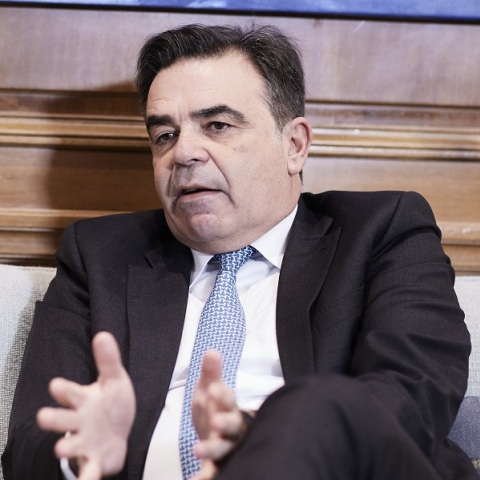 Στην αντεπίθεση ο Μαργαρίτης Σχοινάς για το Qatargate: Πήρα δώρο μια μπάλα και ένα κουτί σοκολάτες