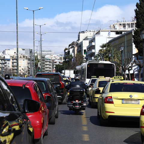 Κίνηση στους δρόμους της Αθήνας