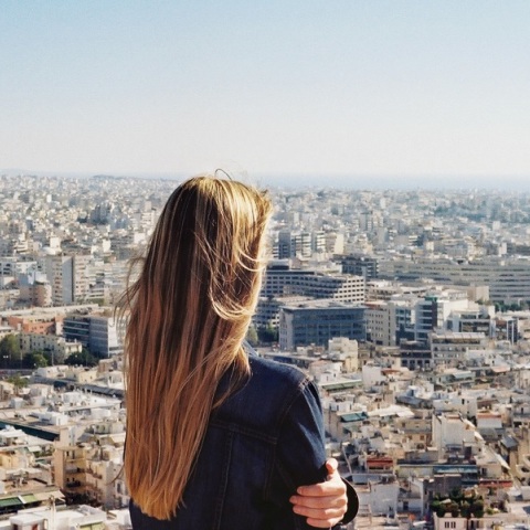 Ισχυρή η ανάπτυξη το 2022 και νέο «γκάζι» το 2024 προβλέπει η ΤτΕ