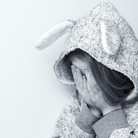 Θύμα βίας από συμμαθητές της 15χρονη στην Αργαλαστή - Της έσπασαν το δάκτυλο