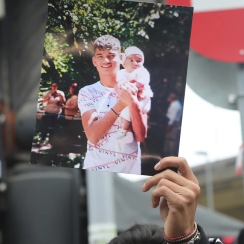 Πατέρας του 16χρονου Ρομά: «Καλές γιορτές να κάνει ο αστυνομικός, εγώ θα κάνω μαύρες»