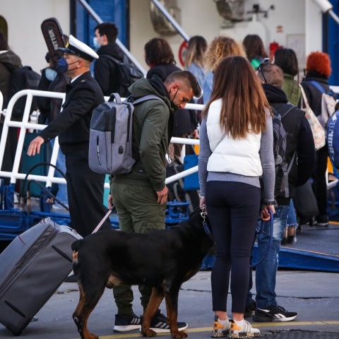 Χριστούγεννα: Χωρίς προβλήματα η κίνηση στα λιμάνια