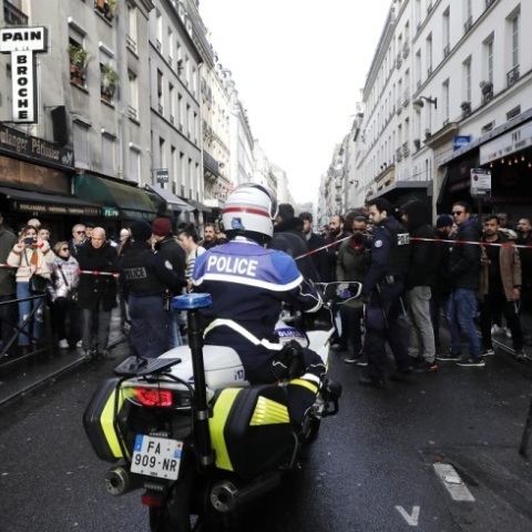 Παρίσι: Ο δράστης είπε ότι προέβη στην επίθεση επειδή είναι «ρατσιστής»