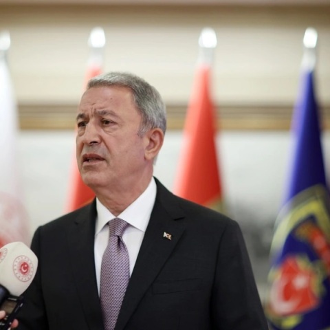  Νέες δηλώσεις Ακάρ για Ελλάδα: «Έχει γίνει αλαζονική - Το ΝΑΤΟ την κακομαθαίνει»