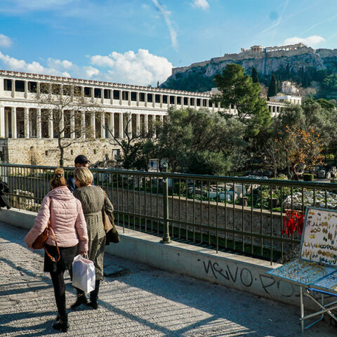  Kιαρός σήμερα με λίγες νεφώσεις ο καιρός στην Αθήνα
